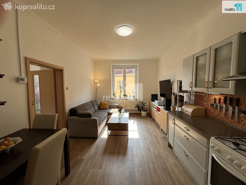 Prodej bytu 2+kk 51 m^2 Čechova, Plzeň 