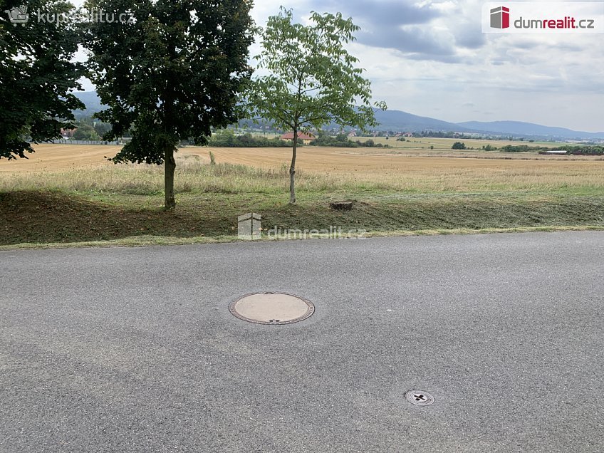 Prodej  stavebního pozemku 1137 m^2 Všeradice, Všeradice 