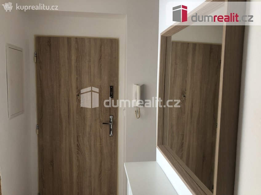 Pronájem bytu 2+1 64 m^2 Nádražní, Frenštát pod Radhoštěm 