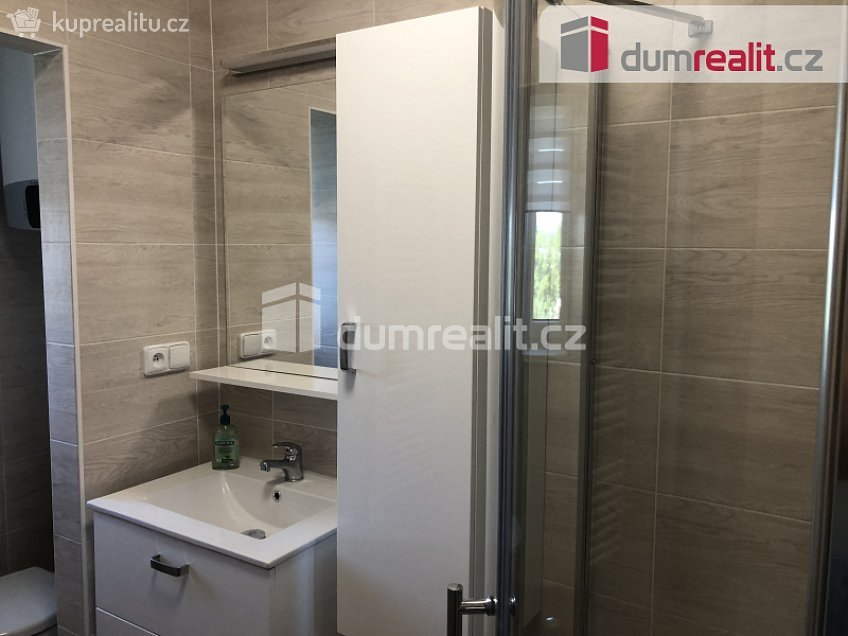 Pronájem bytu 2+1 64 m^2 Nádražní, Frenštát pod Radhoštěm 