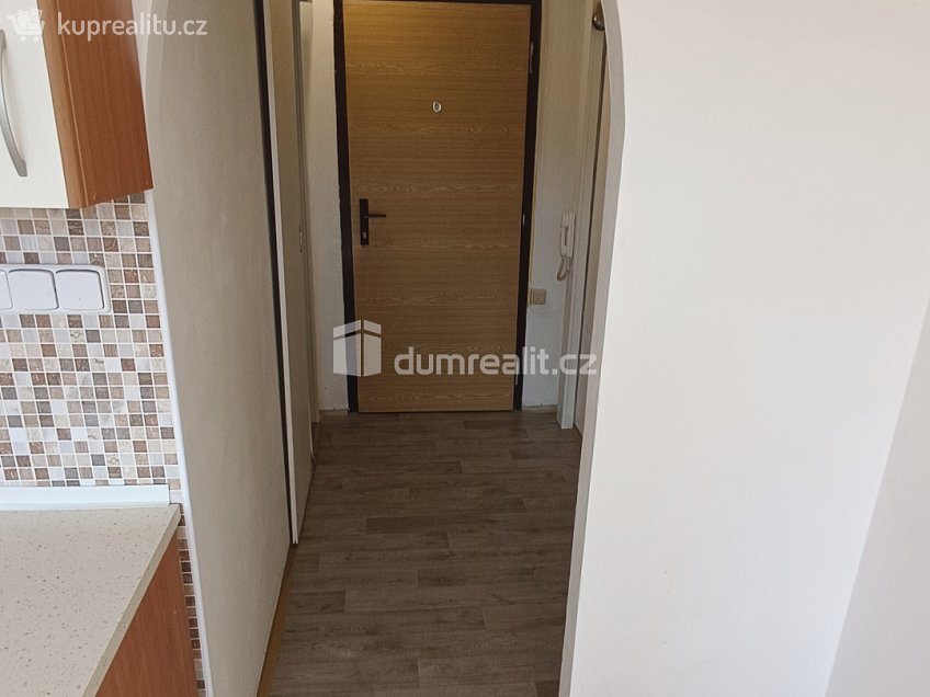 Pronájem bytu 1+1 35 m^2 Družstevní, Benešov nad Ploučnicí 