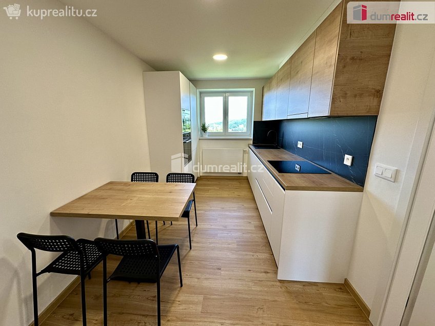 Prodej bytu 2+1 61 m^2 Kamenná, Zlín 