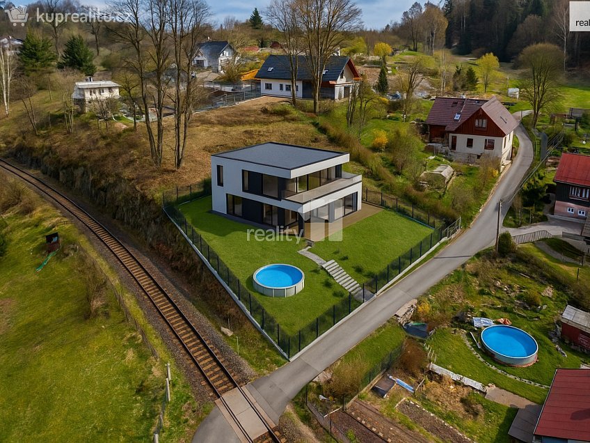 Prodej  stavebního pozemku 1200 m^2 Za Tratí, Liberec 