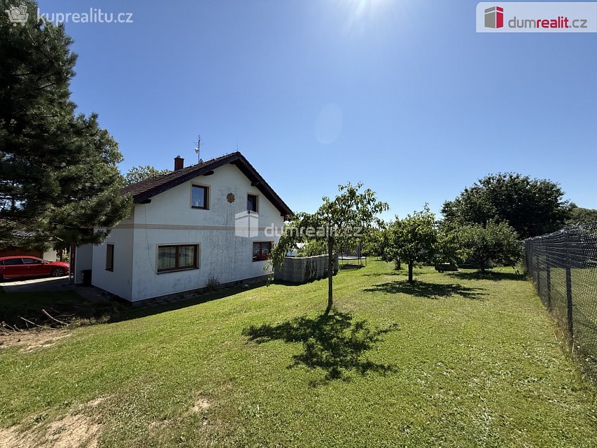Prodej  rodinného domu 180 m^2 Tři Sekery, Tři Sekery 