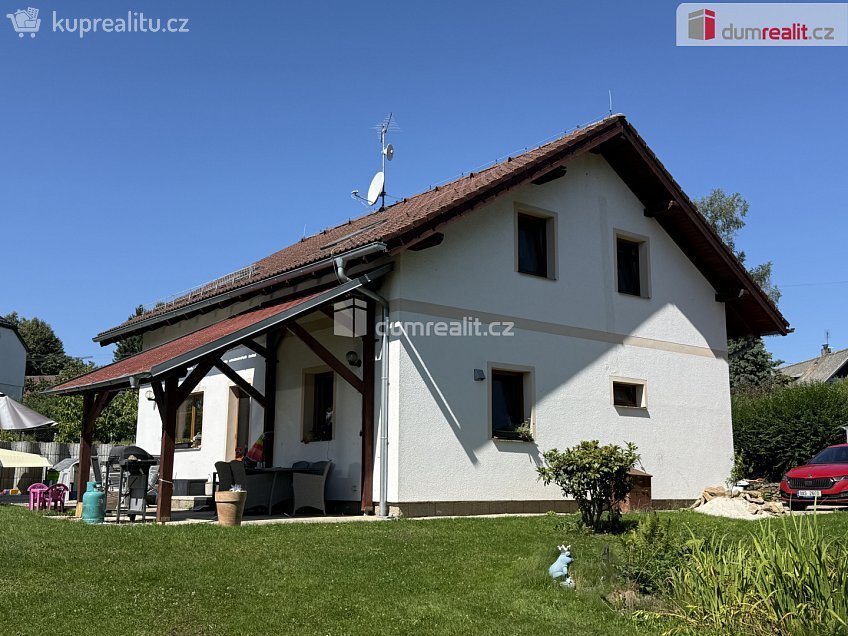 Prodej  rodinného domu 180 m^2 Tři Sekery, Tři Sekery 