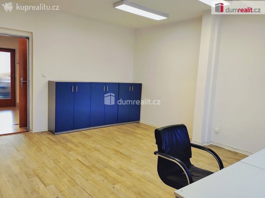 Pronájem  kanceláře 48 m^2 Žerotínova, Praha 3 