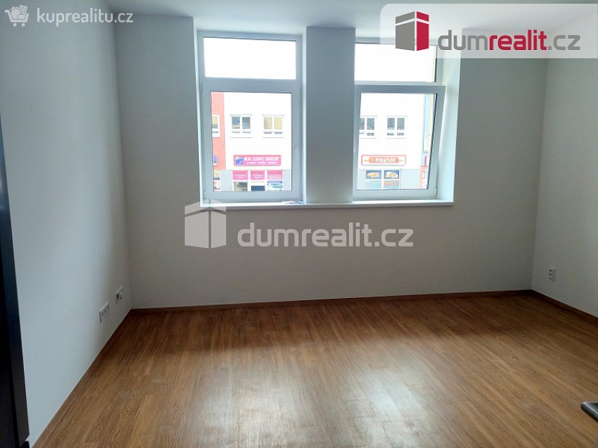 Pronájem bytu 1+kk 27 m^2 Čechova, Přerov 
