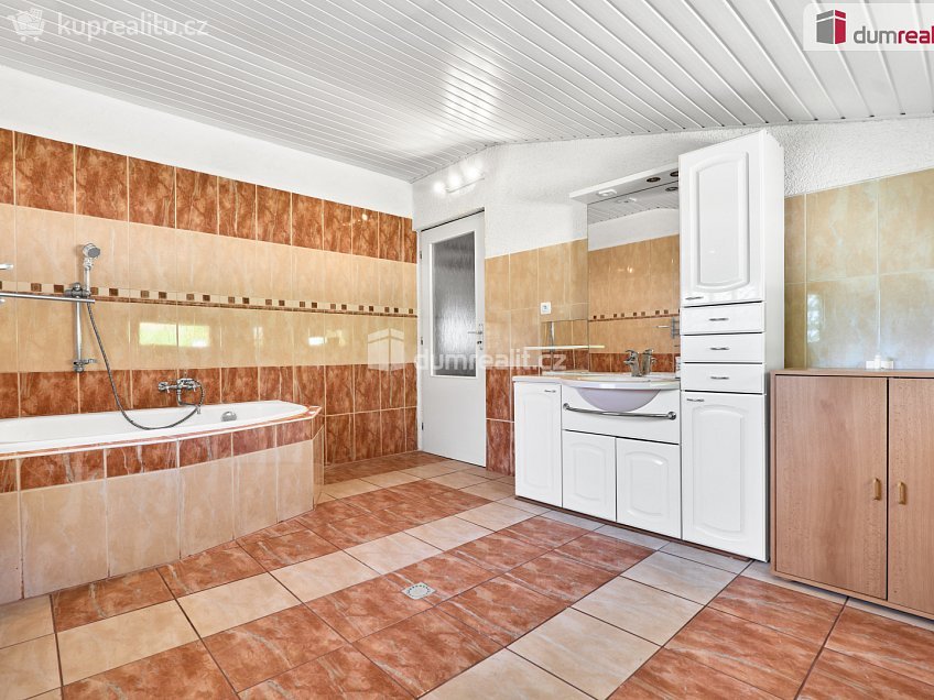 Prodej  rodinného domu 230 m^2 Nejdek, Nejdek 