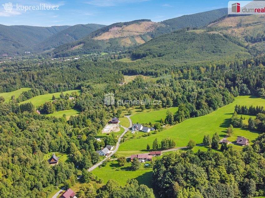Prodej  stavebního pozemku 3406 m^2 Buzkovice, Frenštát pod Radhoštěm 