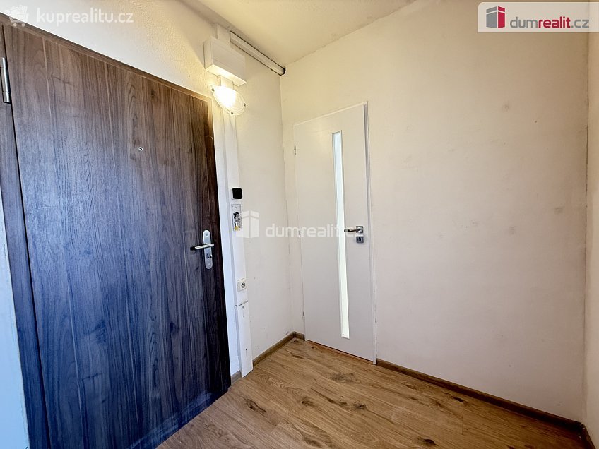 Pronájem bytu 1+kk 31 m^2 Dukelských hrdinů, Ústí nad Labem 
