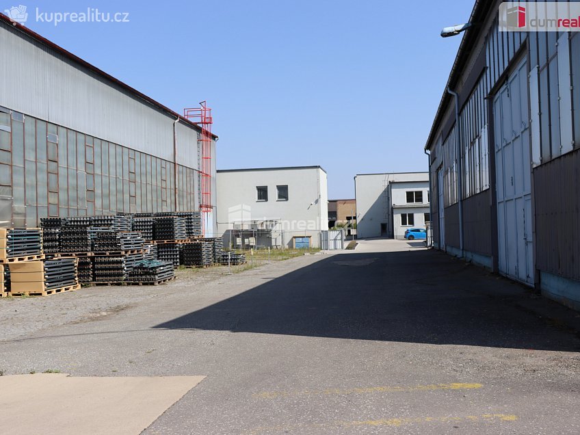 Pronájem  skladu 1245 m^2 Libušina, Olomouc 