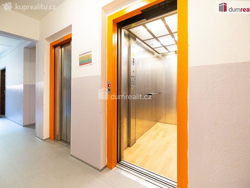 Pronájem bytu 1+1 38 m^2 M. Chlajna, České Budějovice 