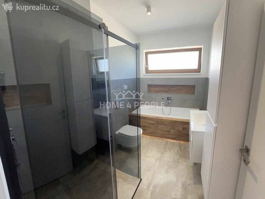 Prodej  rodinného domu 181 m^2 Tuřice, Tuřice 