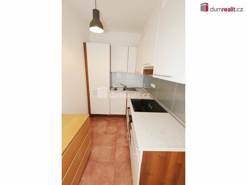 Pronájem bytu 2+kk 56 m^2 Ke Stírce, Praha 8 