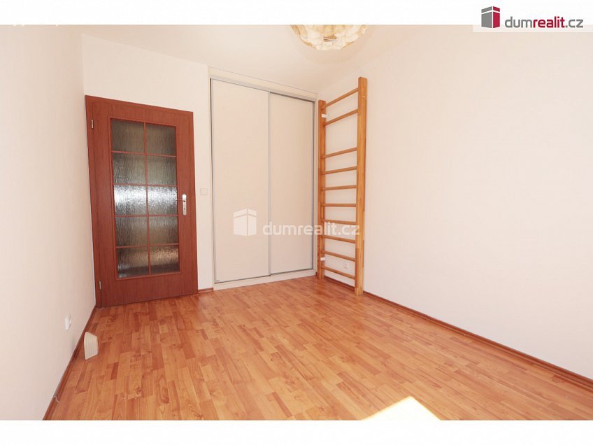 Pronájem bytu 2+kk 56 m^2 Ke Stírce, Praha 8 