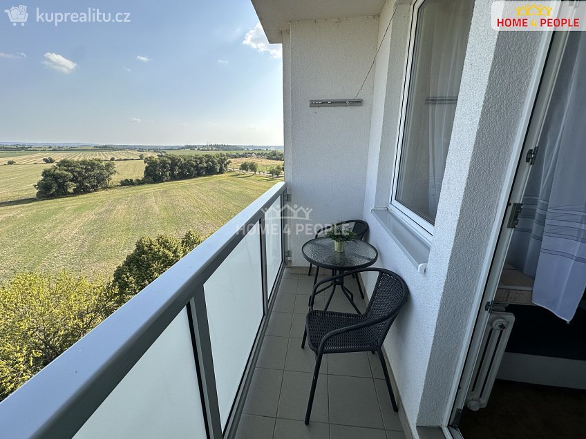 Prodej bytu 4+1 74 m^2 Jižní, Přelouč 