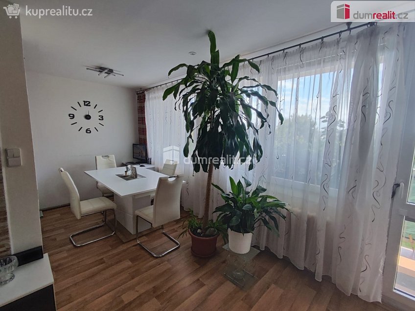 Prodej bytu 3+1 76 m^2 Na Vysoké mezi, Lysá nad Labem 