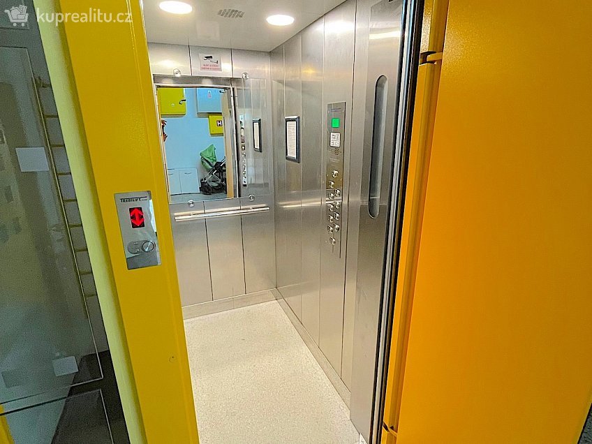 Pronájem bytu 1+kk 28 m^2 Třebíč, Třebíč 