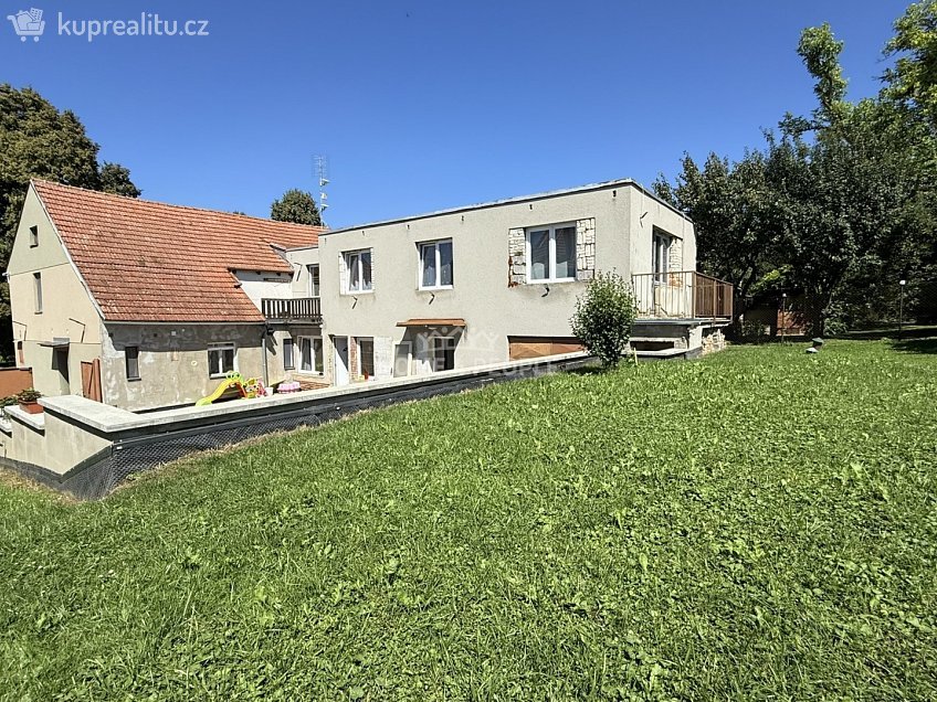 Prodej  rodinného domu 1017 m^2 Prusy-Boškůvky, Prusy-Boškůvky 