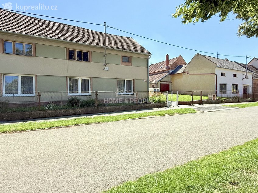 Prodej  rodinného domu 1017 m^2 Prusy-Boškůvky, Prusy-Boškůvky 