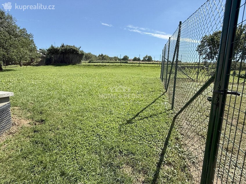 Prodej  rodinného domu 1017 m^2 Prusy-Boškůvky, Prusy-Boškůvky 