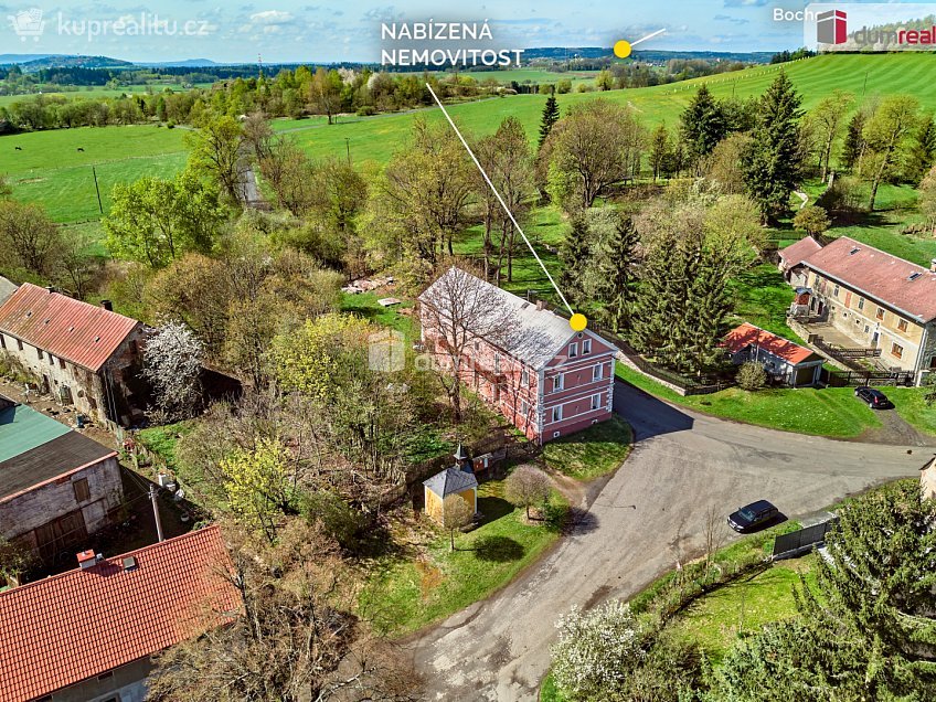 Prodej  rodinného domu 328 m^2 Bochov, Bochov 