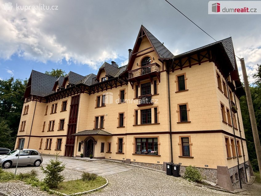 Prodej bytu 4+kk 136 m^2 Chopinova, Mariánské Lázně 