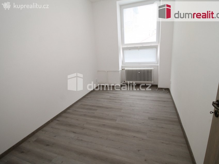 Pronájem bytu 3+1 75 m^2 Ke Kostelu, Mariánské Lázně 