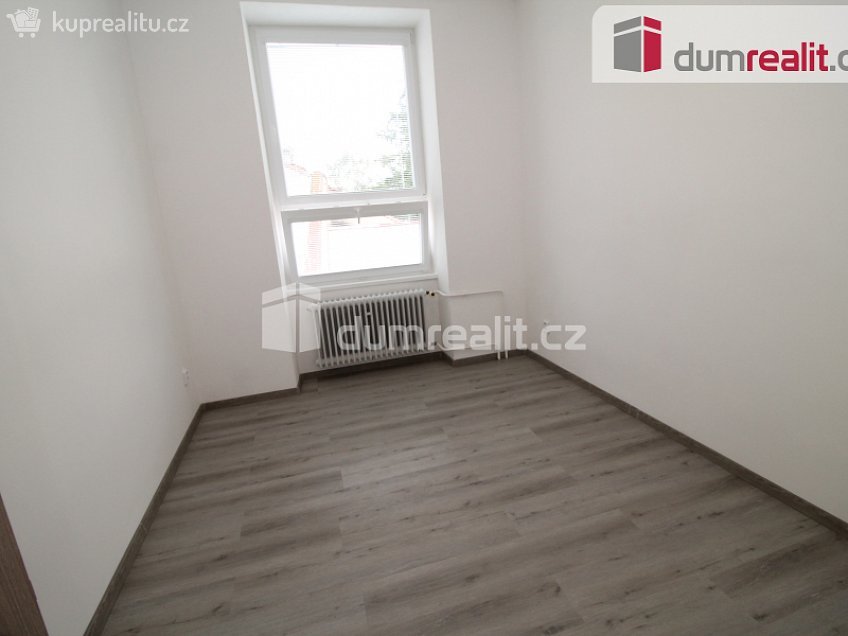Pronájem bytu 3+1 75 m^2 Ke Kostelu, Mariánské Lázně 