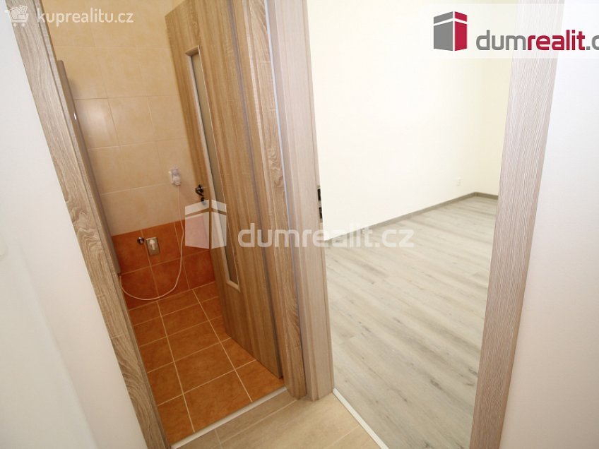 Pronájem bytu 3+1 75 m^2 Ke Kostelu, Mariánské Lázně 