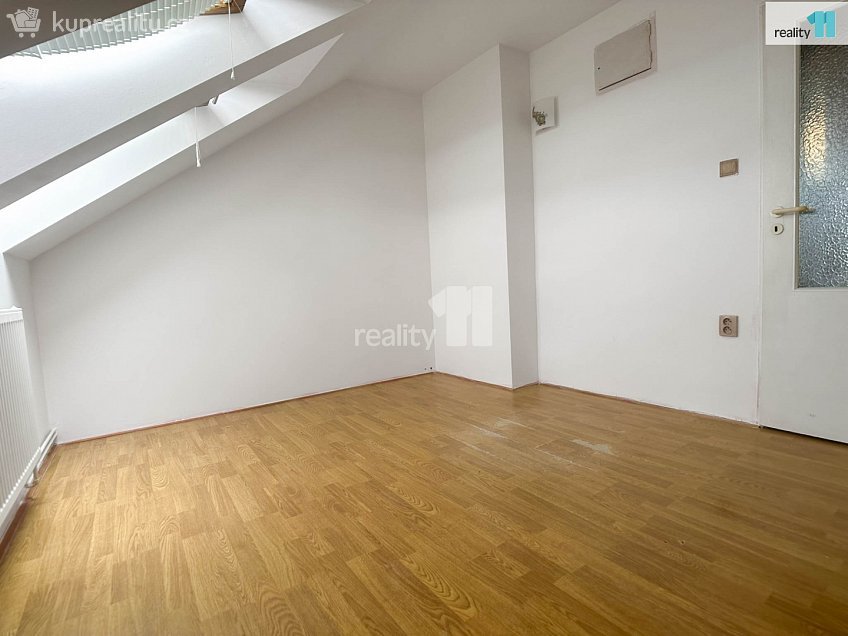 Pronájem bytu 3+1 74 m^2 Chropyňská, Kroměříž 