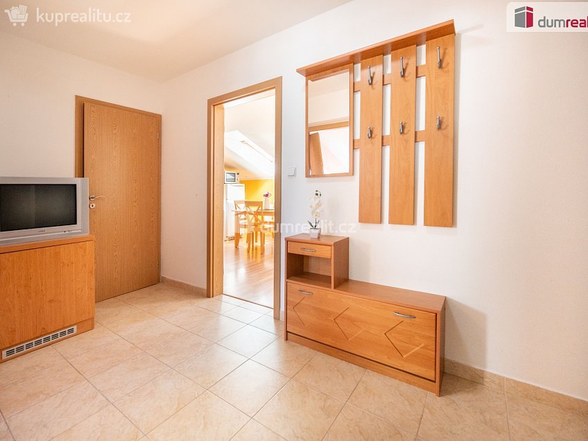 Pronájem bytu 2+kk 50 m^2 Okružní, Třeboň 