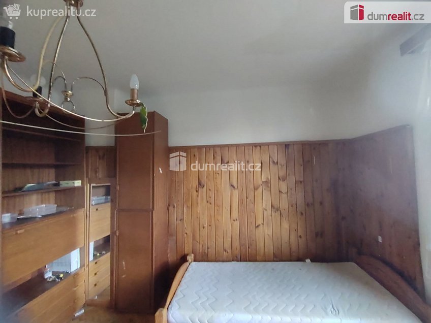 Pronájem bytu 1+kk 22 m^2 Na Podkovce, Praha 4 