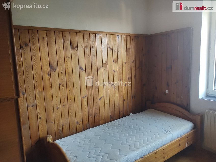 Pronájem bytu 1+kk 22 m^2 Na Podkovce, Praha 4 