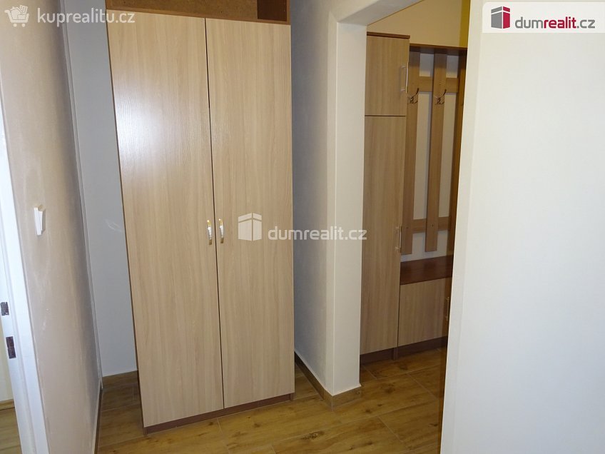 Pronájem bytu 2+kk 45 m^2 Ciolkovského, Praha 6 