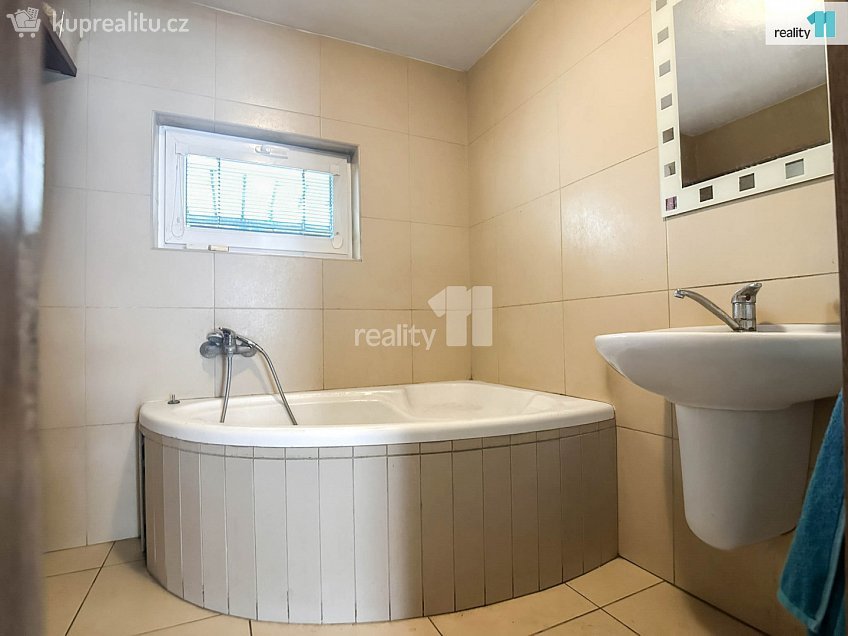 Prodej  rodinného domu 160 m^2 U Potoka, Zlín 