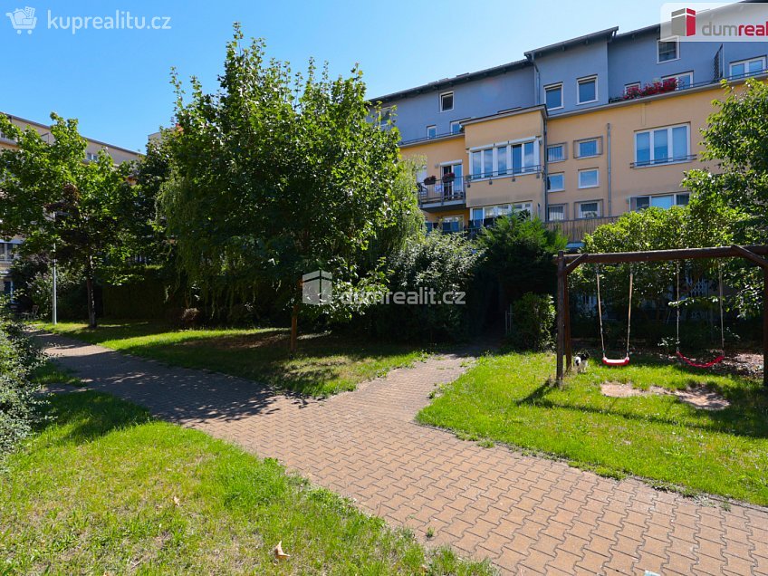 Prodej bytu 3+kk 82 m^2 Pelzova, Praha-Zbraslav 