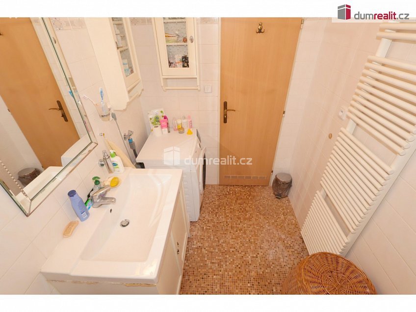 Prodej bytu 3+kk 82 m^2 Pelzova, Praha-Zbraslav 