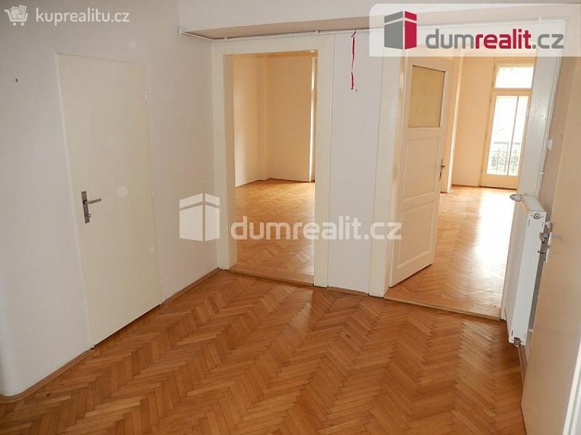 Pronájem bytu 2+1 104 m^2 Českomalínská, Praha 6 