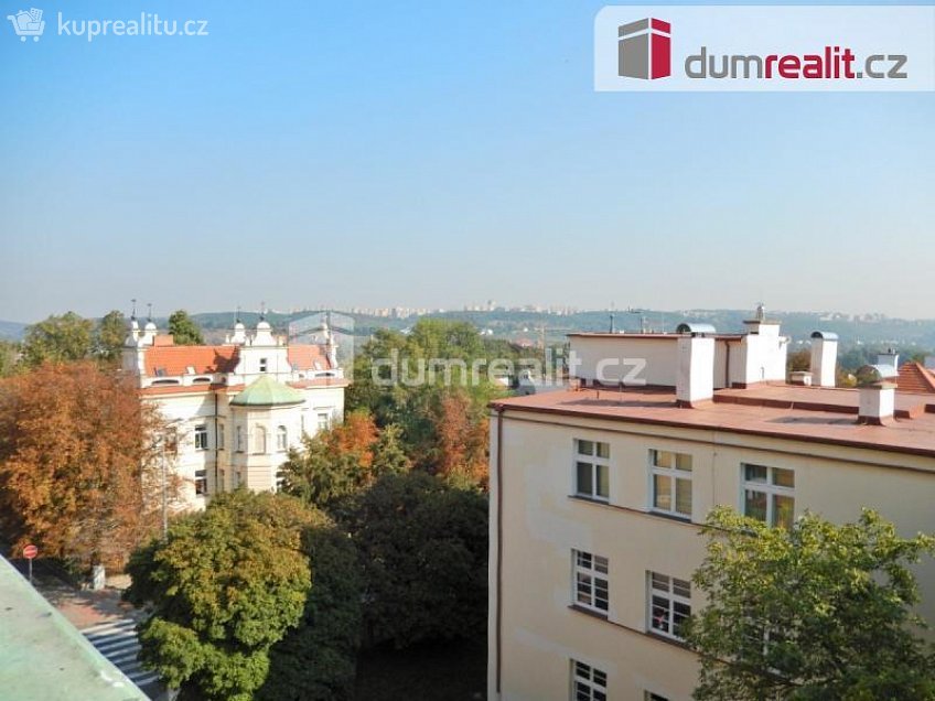 Pronájem bytu 2+1 104 m^2 Českomalínská, Praha 6 