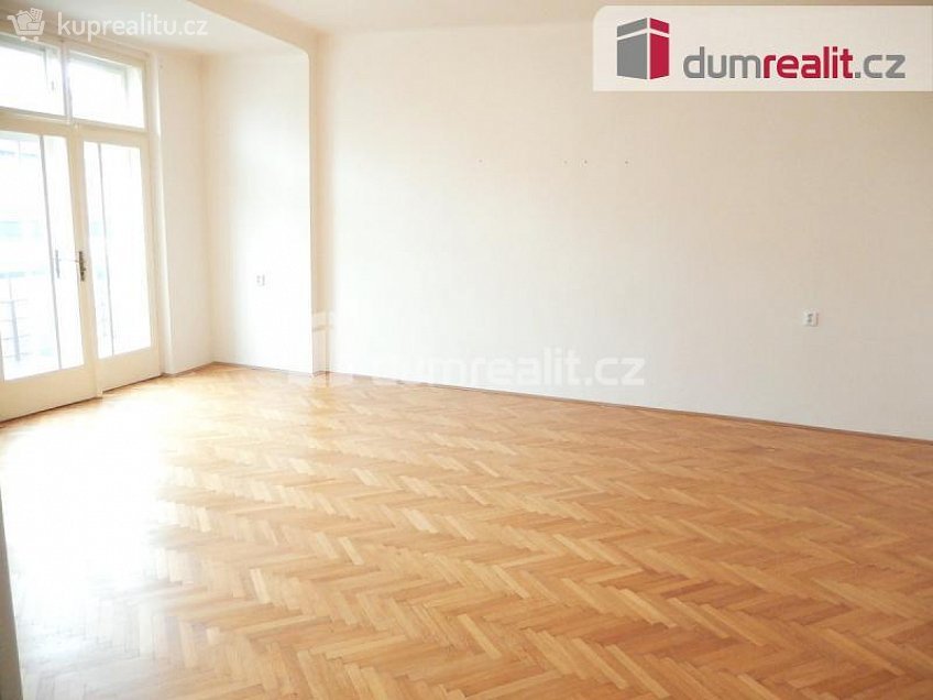 Pronájem bytu 2+1 104 m^2 Českomalínská, Praha 6 