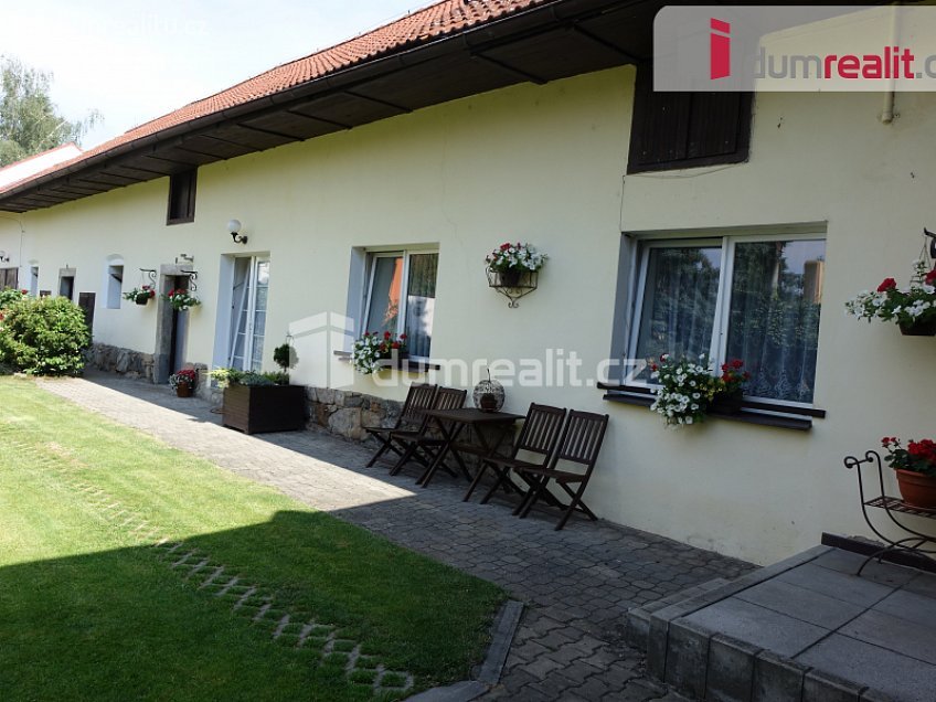 Pronájem bytu 1+kk 33 m^2 Dr. E. Beneše, Bystřice 