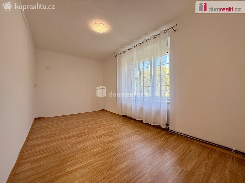 Pronájem bytu 2+kk 48 m^2 Borská, Dalovice 
