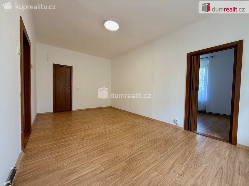 Pronájem bytu 2+kk 48 m^2 Borská, Dalovice 