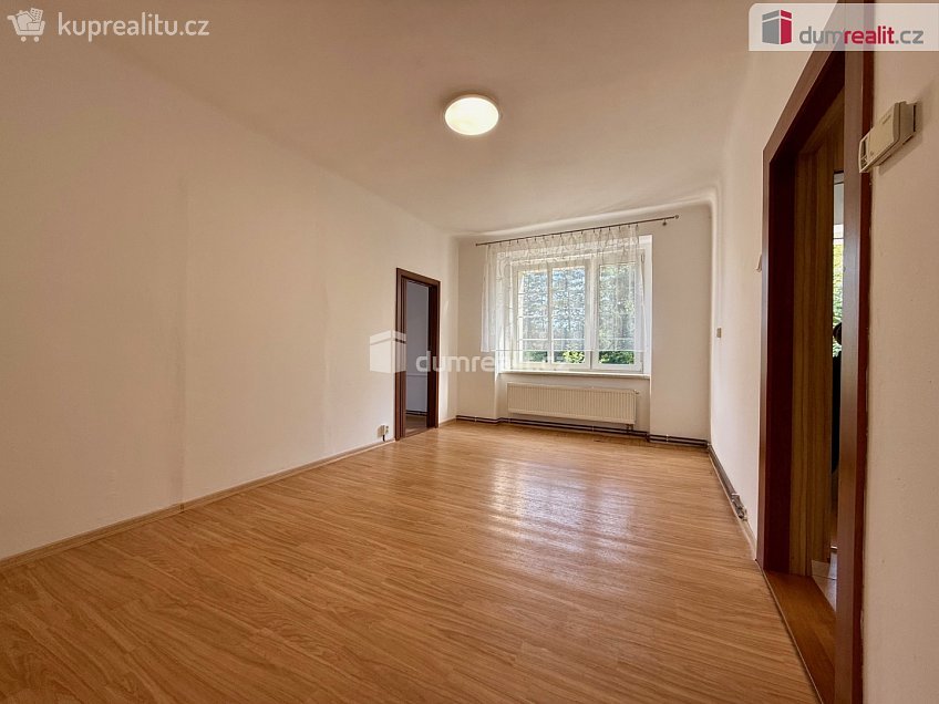 Pronájem bytu 2+kk 48 m^2 Borská, Dalovice 
