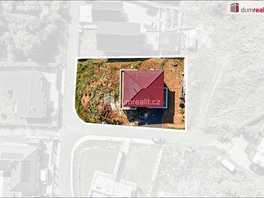 Prodej  rodinného domu 340 m^2 V Oblouku, Jenišov 