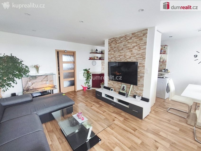 Prodej bytu 3+1 76 m^2 Na Vysoké mezi, Lysá nad Labem 