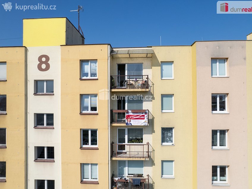 Pronájem bytu 3+1 78 m^2 M. Horákové, České Budějovice 
