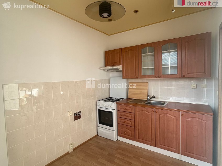 Pronájem bytu 2+1 42 m^2 Záhuní, Frenštát pod Radhoštěm 