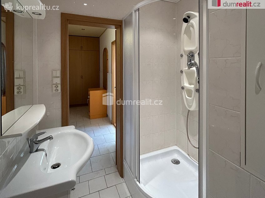 Pronájem bytu 2+1 42 m^2 Záhuní, Frenštát pod Radhoštěm 